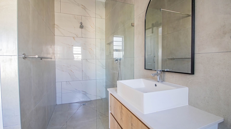 4 Bedroom Property for Sale in Country Club Western Cape